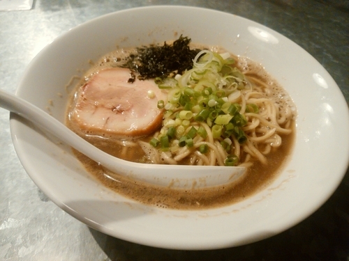 「醤油らぁめん(並盛・150g)780円」@らぁめん家 有坂の写真