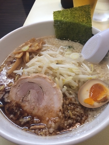 「豚醤背脂らーめん650円」@屋台らーめん めん吉 新松戸店の写真