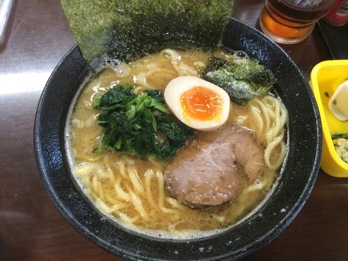 「ラーメン」@横浜らーめん 源泉の写真