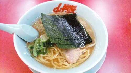 「醤油ラーメン」@ラーメン山岡家 明石店の写真