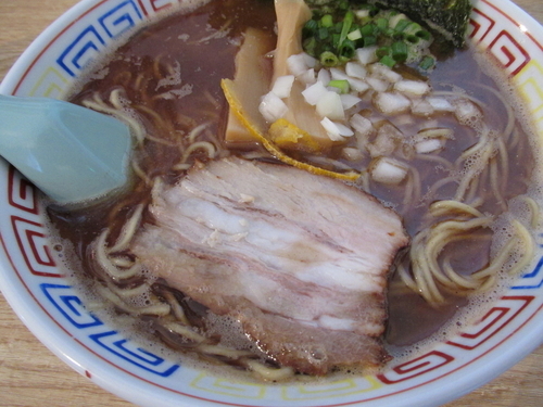 「煮干し中華そば　「680円」」@青春餃子の写真