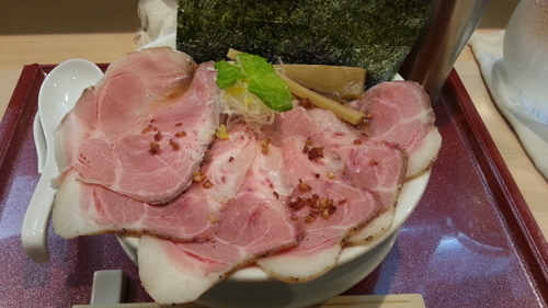 「特製金色貝そば+レアチャーシュー増し」@燃えよ麺助の写真