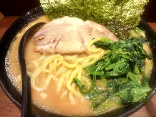「醤油豚骨　680円」@横浜家系ラーメン 武の写真