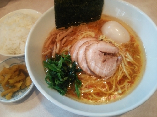 「ちょい辛らーめん＋味玉」@らーめん将貴の写真