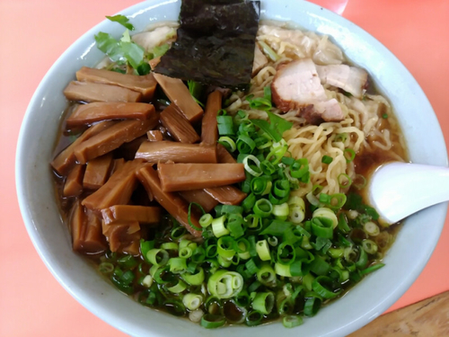 「ワンタンメン1100円」@味の大西 小田原店の写真