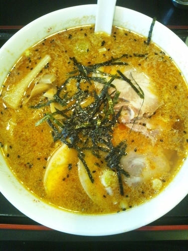 「漢方ラーメン（全部のせ）」@漢方ラーメン渡辺の写真