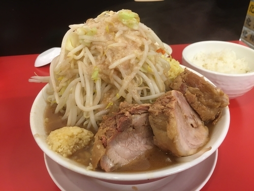 「ラーメン＋豚2枚＋ライス」@鷹の目 獨協大学前本店の写真
