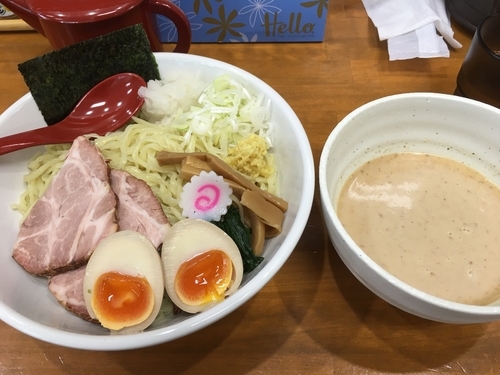 「冷やし和風つけ麺  ゴマ味」@とら食堂 松戸分店の写真