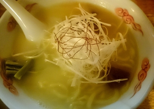 「辛鶏白湯らーめん」@麺・酒処 ぶらりの写真