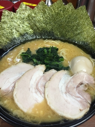 「まくり家スペシャル」@横浜家系ラーメン まくり家の写真