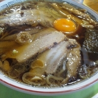 生卵入り中華そば　８４０円