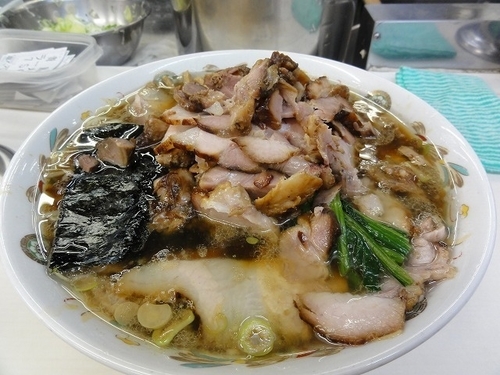 「青島チャーシュー大盛900円 チャーシュー100円」@青島食堂 秋葉原店の写真