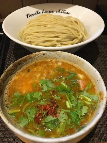 「四川風味噌つけ麺 (辛味増し&パクチー付き) ¥900」@麺庵ちとせの写真