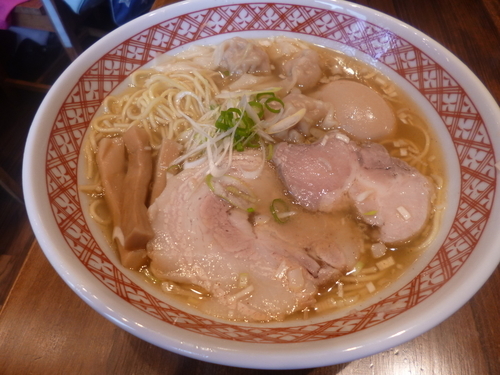 「特製らーめん（白だし）+味玉」@支那そば しんばの写真