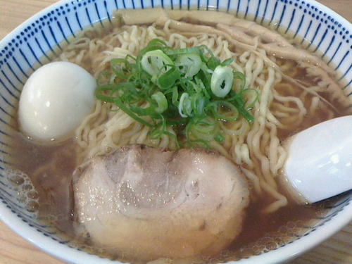 「ラーメン、太麺にて 大盛り」@ねいろ屋の写真
