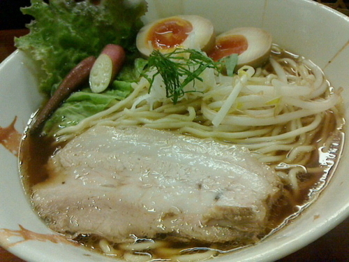 「追い鰹醤油、中盛り、味たま」@旬麺しろ八の写真