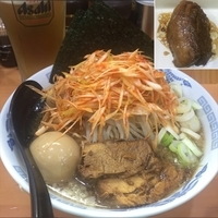 トロ豚特製らーめん・背脂多め