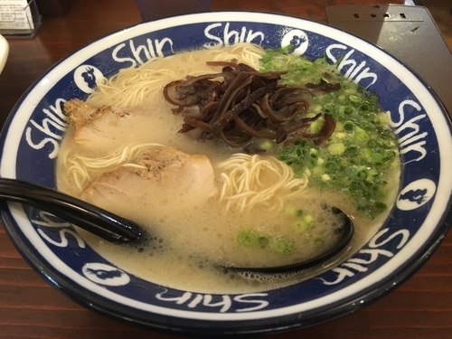 「ラーメン+半チャーハン」@博多らーめん ShinShin KITTE博多店の写真