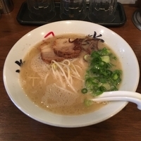 トンコツ塩ラーメン(700円)