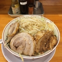 大ラーメン タマネギ ニンニク少し アブラマシ￥700豚増し￥2