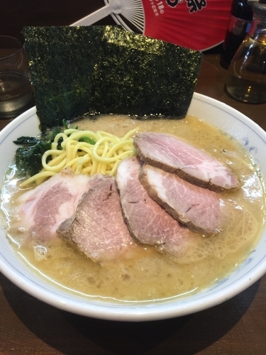 「チャーシュー麺中盛980円、硬め濃いめ」@横浜家系ラーメン 中島家の写真