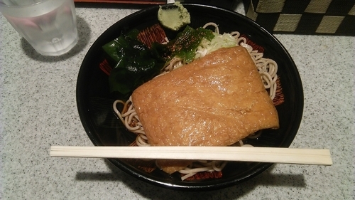 「冷しきつねそば 420円」@大江戸そば 浜松町店の写真