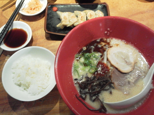 「赤丸Aセット+瓶ビール 1450円」@博多一風堂 池袋店の写真