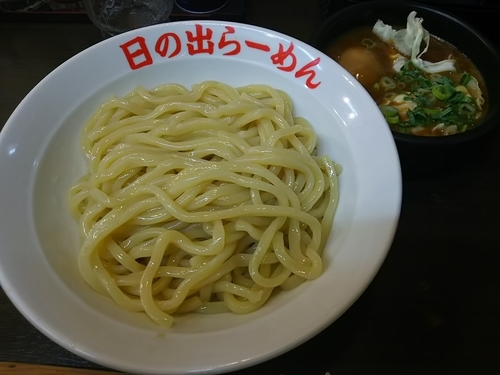 「剛つけ麺　（大盛：無料）　＋味玉：クーポン券」@日の出らーめん 横浜桜木町本店の写真