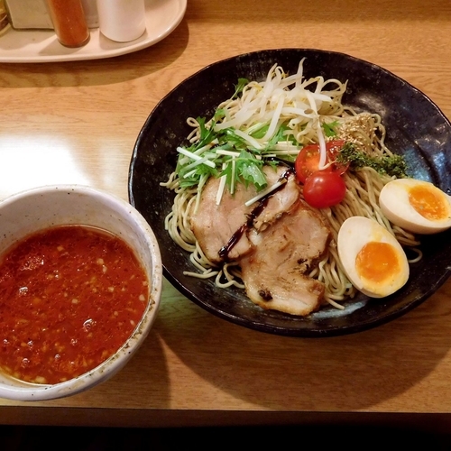 「つけ麺 トマト 大盛（ブラックペッパー麺 850円）」@麺処 あずきの写真