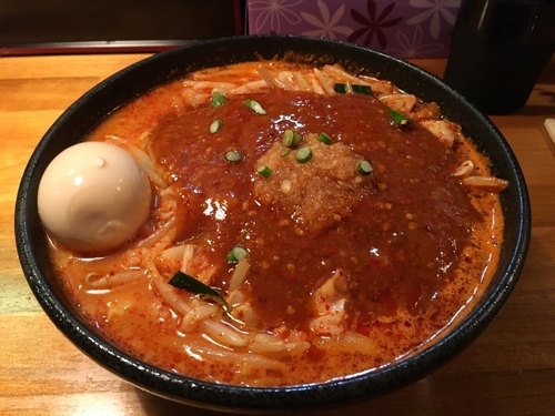 「味玉どて辛めん」@どてちん 習志野店の写真