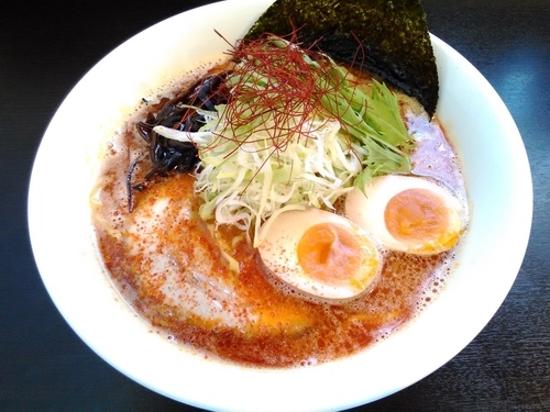 「期間限定 辛豚骨らーめん」@麺屋 シロサキの写真