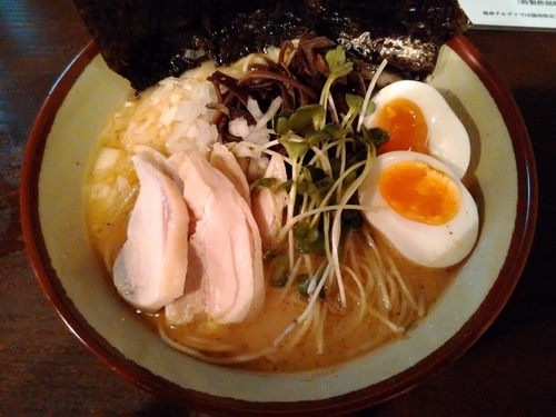 「期間限定 辛辛海老豚骨ラーメン」@琉球チルダイの写真