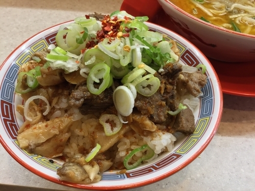 「CURRYタンメン ¥690<br />
スタミナ牛すじ丼 ¥480」@龍龍タンメンの写真