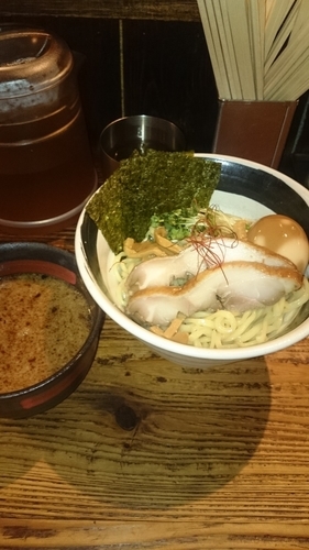 「つけそば(720円)＋半熟味玉(100円)」@麺場 浜虎 横浜店の写真