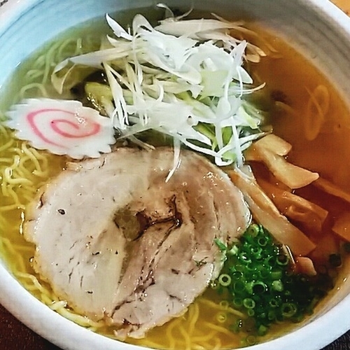 「塩ラーメン　７００円」@麺処 べーヤンの写真