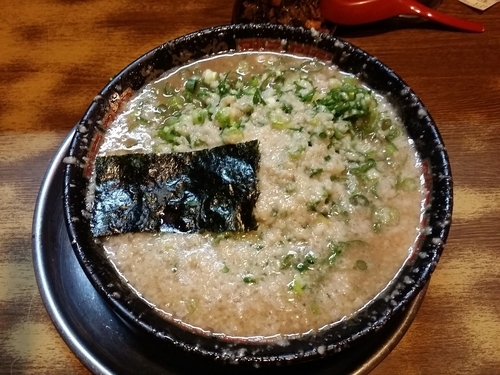「とんこつラーメン」@無鉄砲 大阪店の写真
