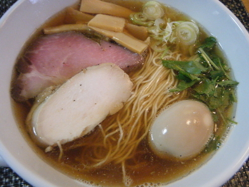 「煮干しラーメン700円＋味玉100円」@寛～くつろぎ～の写真