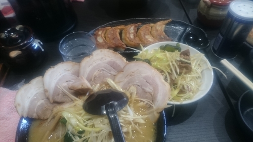 「ネギチャーシューめん」@ラーメン とんや 川口店の写真