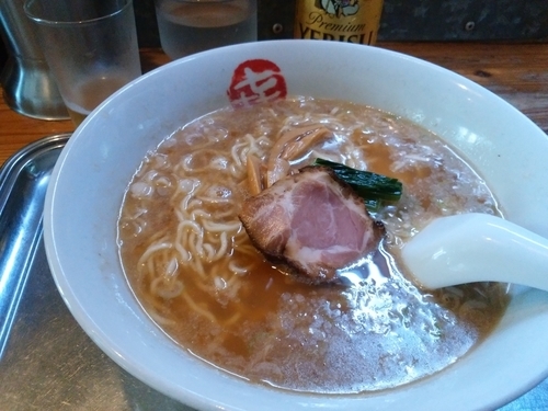 「中華そば＋ビール」@中華そば まるきの写真