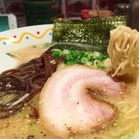 ハイロウ麺(650円)