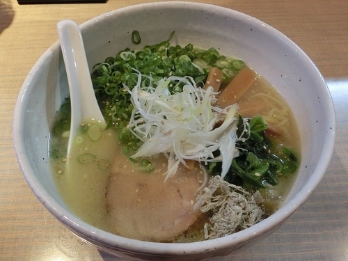 「えび塩らぁめん+九条ネギ」@麺や鐙壱番の写真