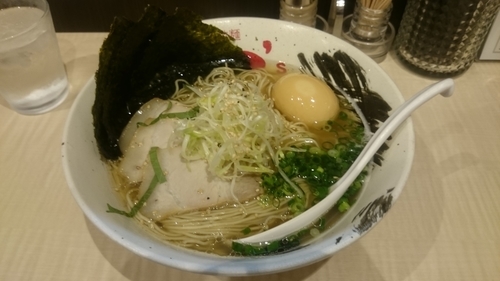 「一's スペシャルセット(牛骨塩らーめん、細麺)、大盛」@屋台拉麺 一’s 幕張店の写真