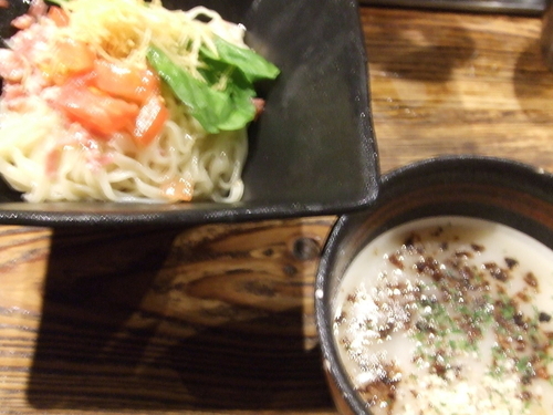 「【限定】冷製 焙煎ベーコンの和えつけ麺　８９０円」@麺場 浜虎 横浜店の写真