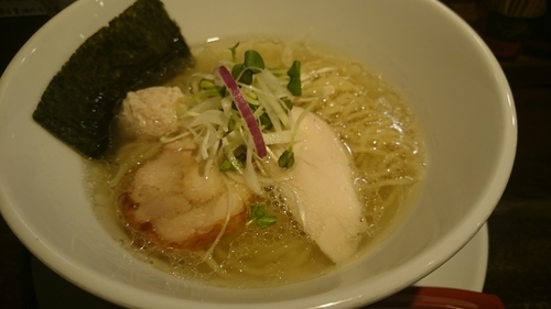 「塩ラーメン」@鶏喰～TRICK～の写真