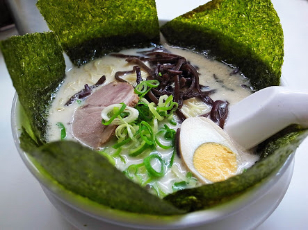 「のりラーメン」@博多天神 新宿御苑店の写真