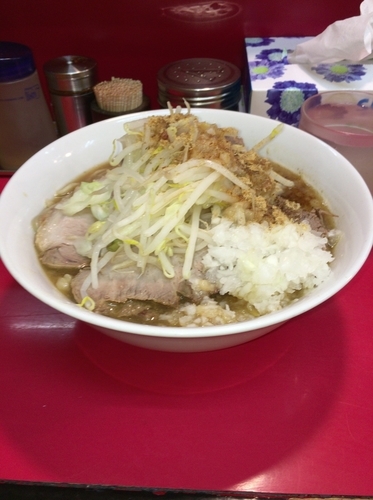「豚ラーメン アブラ 玉ねぎ 魚粉」@豚ラーメン 蕨店の写真