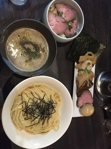 「特製魚介つけ麺（中盛）・チャーシュー飯」@麺処 ほん田 nijiの写真