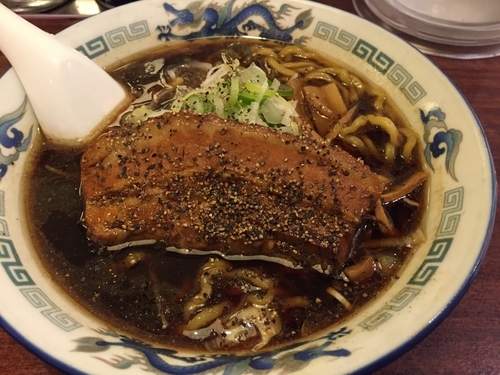 「中華そば」@富山ブラックラーメン だらんま 浅草店の写真
