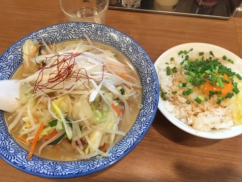 「タンメン・玉子かけごはん・野菜餃子」@ちょっと美味しい中華食堂大門 川口店の写真