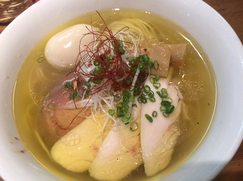 「塩ラーメン 味玉チャーシュー」@ラーメン屋 トイ・ボックスの写真